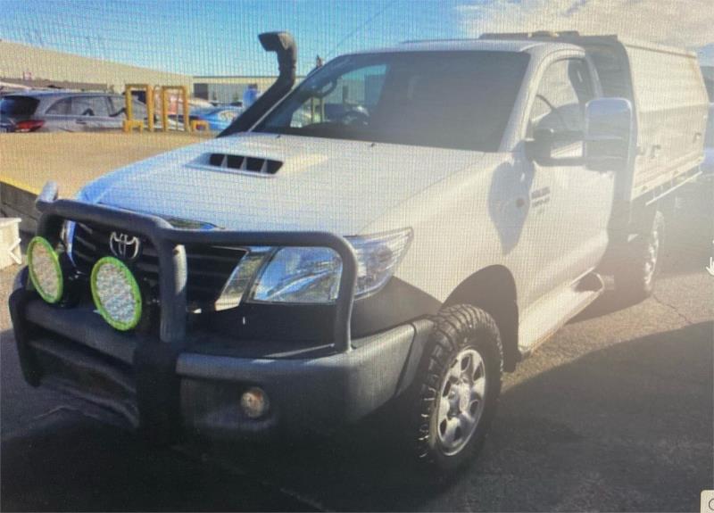 2012 TOYOTA HILUX C/CHAS SR (4x4) KUN26R MY12