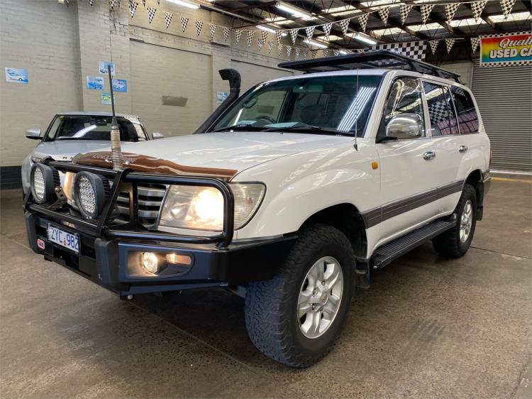 2006 TOYOTA LANDCRUISER 4D WAGON VX (4x4) UZJ100R
